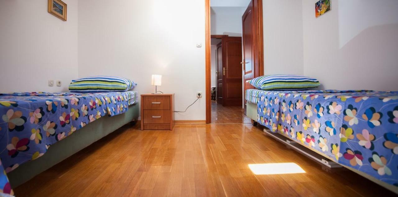 House Koloc Apartment Бол Екстериор снимка