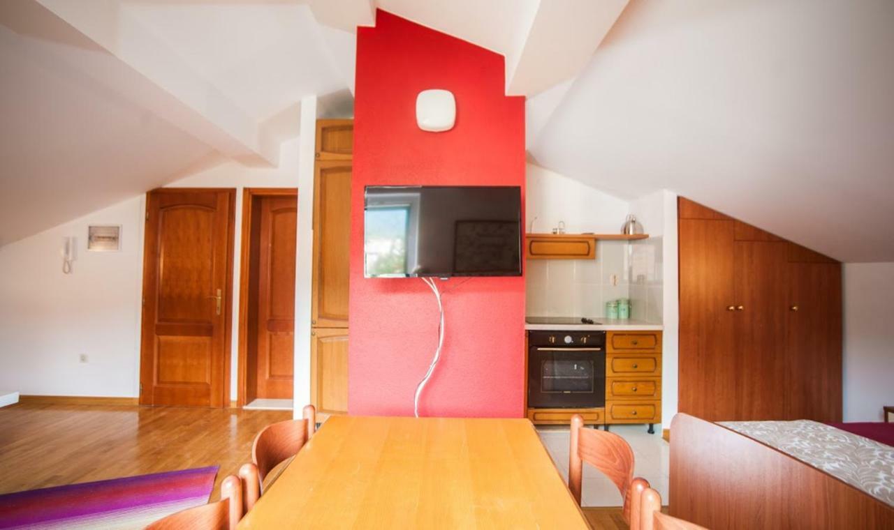 House Koloc Apartment Бол Екстериор снимка