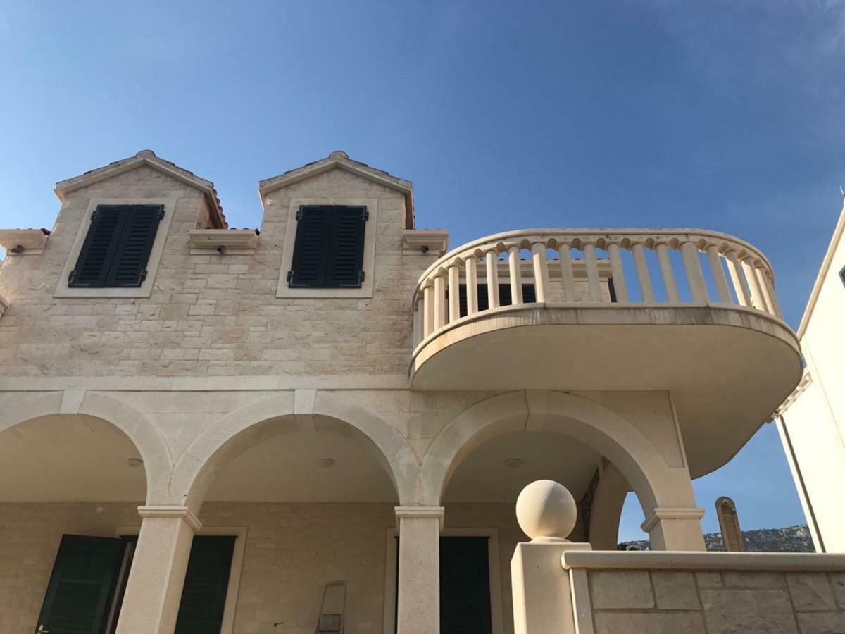 House Koloc Apartment Бол Екстериор снимка