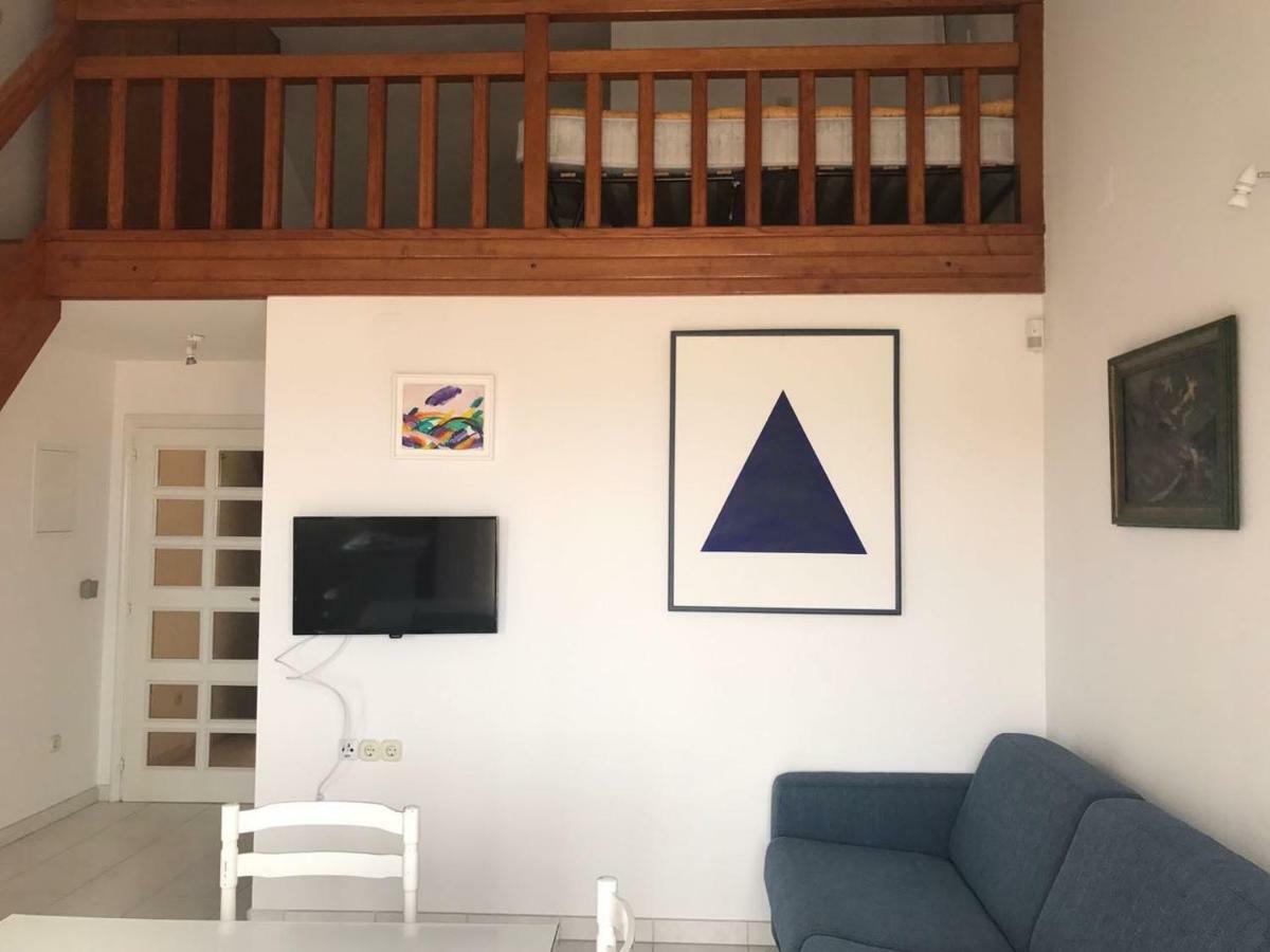 House Koloc Apartment Бол Екстериор снимка